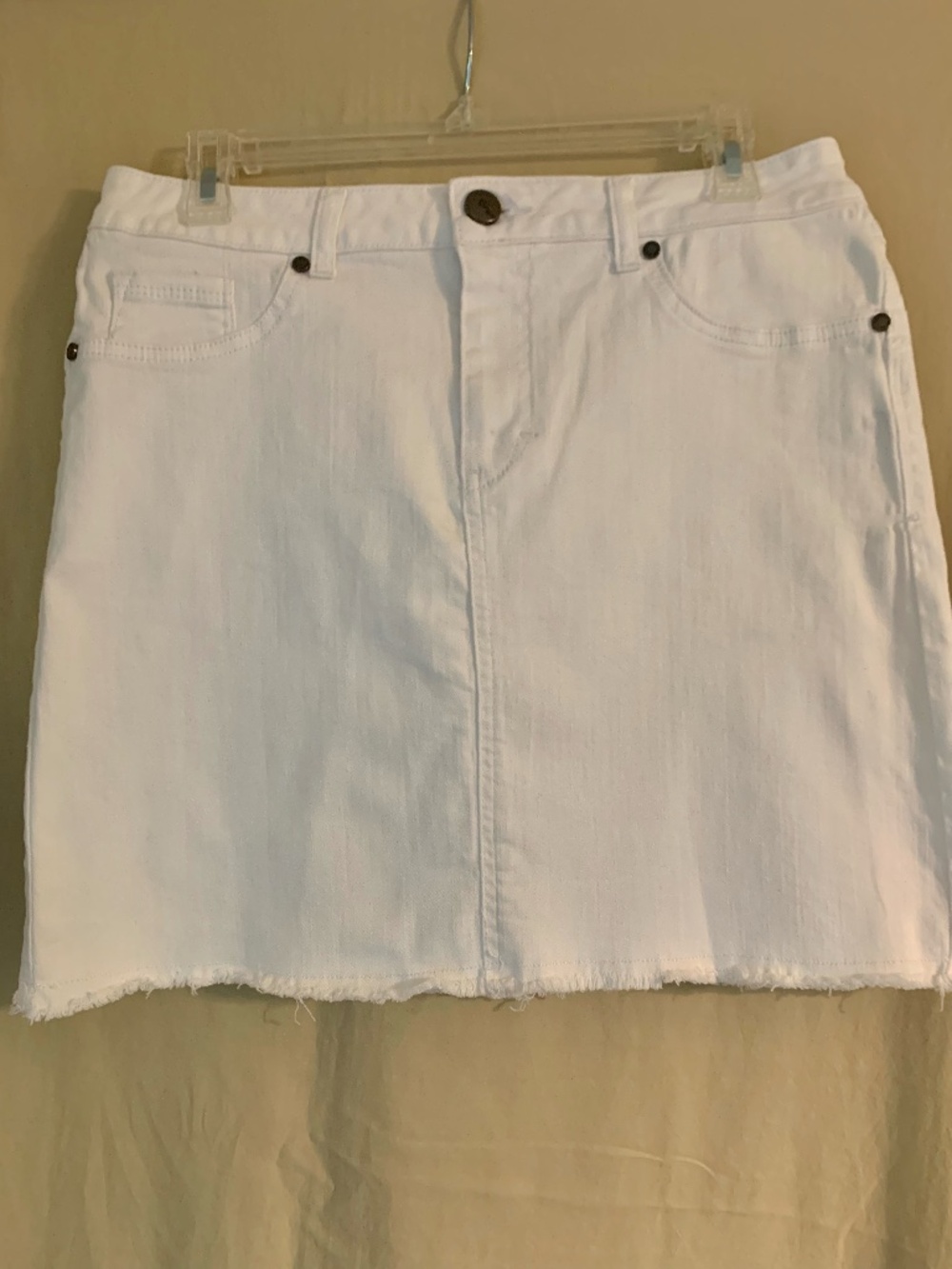 1822 Denim white denim/jean skirt with frayed hem